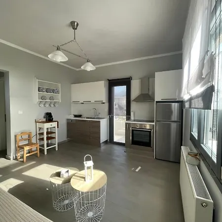 Tzanetos Pelagos * Кипарисия