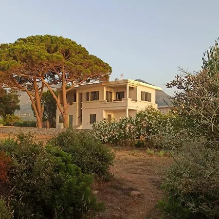 Tzanetos Pelagos Ferienhaus